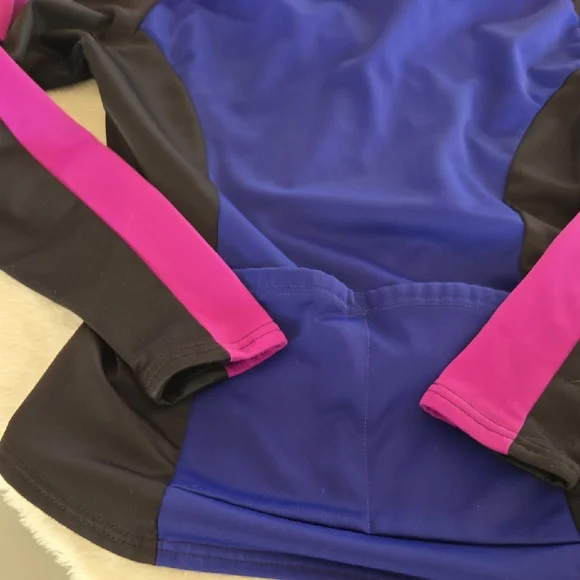 Pearl Izumi Purple Bicycling Jacket with Logo - Picture 11 of 13